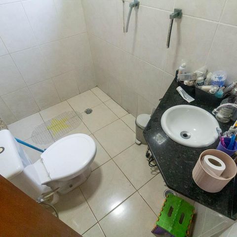 Casa à venda com 108m², 3 quartos e 3 vagas Casa à venda com 108m², 3 quartos e 3 vagasBanheiro 2