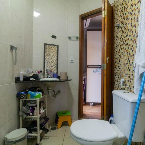 Casa à venda com 108m², 3 quartos e 3 vagas Casa à venda com 108m², 3 quartos e 3 vagasBanheiro 2