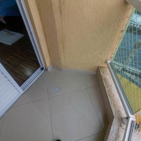 Casa à venda com 108m², 3 quartos e 3 vagas Casa à venda com 108m², 3 quartos e 3 vagasVaranda