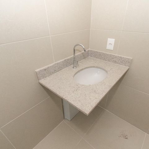 Studio à venda com 32m², 1 quarto e sem vaga Studio à venda com 32m², 1 quarto e sem vagaBanheiro