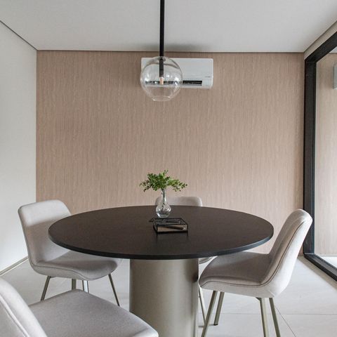 Studio à venda com 32m², 1 quarto e sem vaga Studio à venda com 32m², 1 quarto e sem vagaSala de reunião