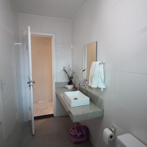 Casa à venda com 420m², 3 quartos e 5 vagasLavabo