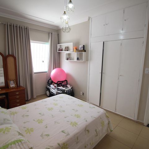 Casa à venda com 420m², 3 quartos e 5 vagasQuarto 