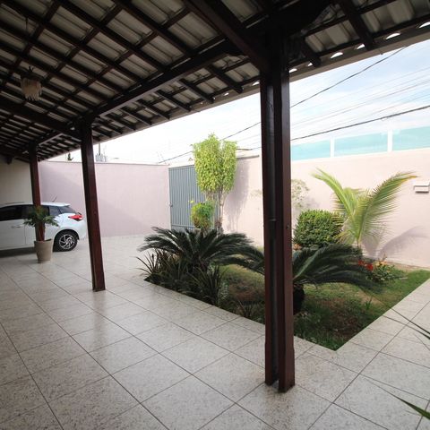 Casa à venda com 420m², 3 quartos e 5 vagasQuintal