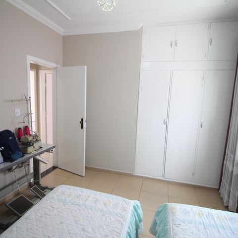 Casa à venda com 420m², 3 quartos e 5 vagasQuarto 2