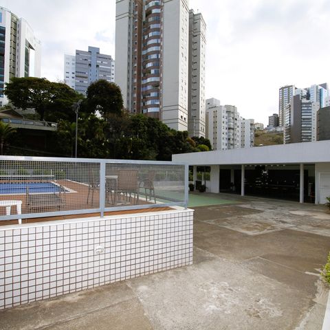 Apartamento à venda com 82m², 3 quartos e 2 vagasÁrea comum - Piscina