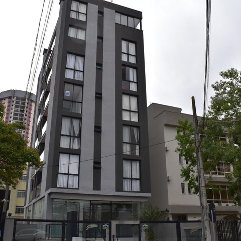 Apartamento para alugar com 53m², 2 quartos e 1 vagaFachada com Placa