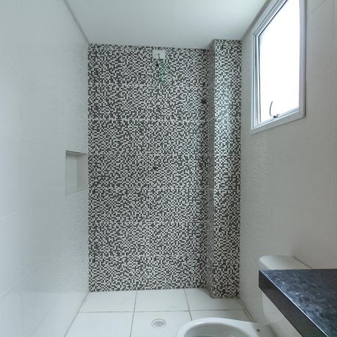 Apartamento à venda com 80m², 3 quartos e 1 vaga Apartamento à venda com 80m², 3 quartos e 1 vagaBanheiro da Suíte