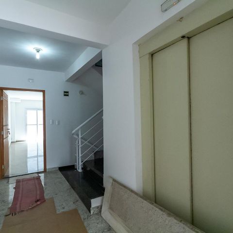 Apartamento à venda com 80m², 3 quartos e 1 vaga Apartamento à venda com 80m², 3 quartos e 1 vagaEntrada