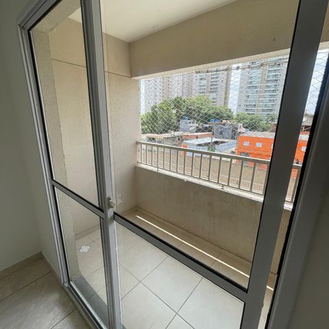 Apartamento à venda com 53m², 2 quartos e 1 vaga Apartamento à venda com 53m², 2 quartos e 1 vagaVaranda da Sala