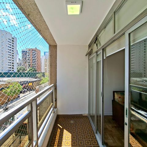 Apartamento à venda com 105m², 3 quartos e 1 vagaVaranda