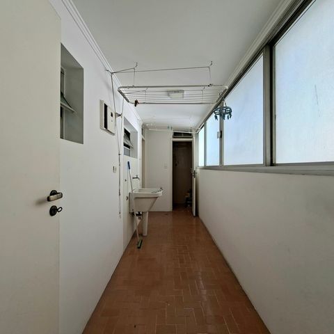 Apartamento à venda com 105m², 3 quartos e 1 vagaÁrea de Serviço