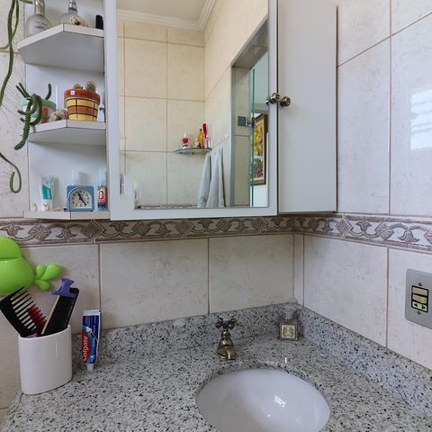 Casa de condomínio à venda com 90m², 2 quartos e 2 vagasBanheiro Social 2
