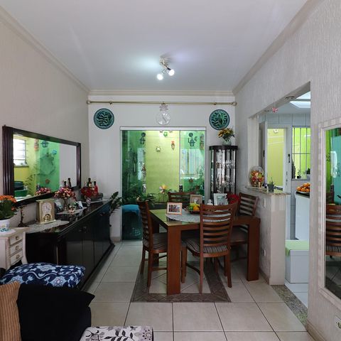 Casa de condomínio à venda com 90m², 2 quartos e 2 vagasSala
