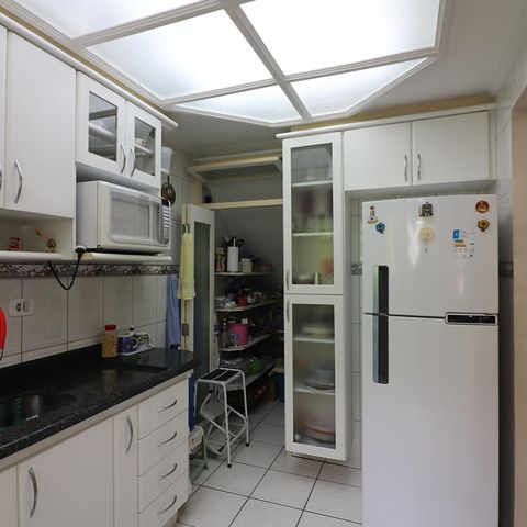 Casa de condomínio à venda com 90m², 2 quartos e 2 vagasCozinha
