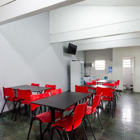Casa de condomínio à venda com 90m², 2 quartos e 2 vagas Casa de condomínio à venda com 90m², 2 quartos e 2 vagasÁrea comum - Salão de festas