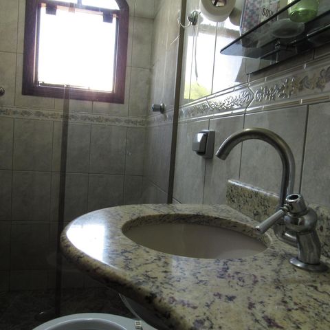 Casa para alugar com 300m², 3 quartos e 2 vagasBanheiro