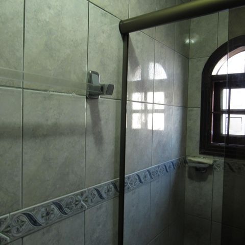 Casa para alugar com 300m², 3 quartos e 2 vagasBanheiro