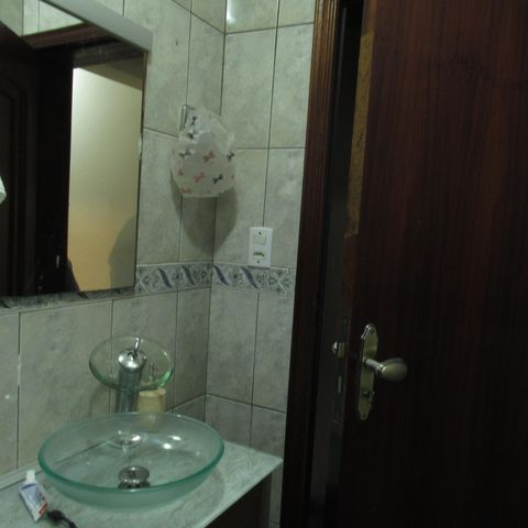 Casa para alugar com 300m², 3 quartos e 2 vagasBanheiro