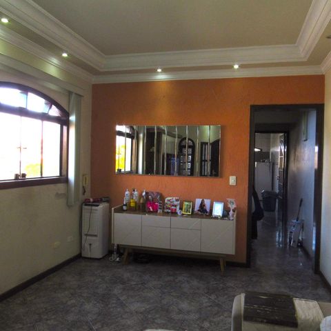 Casa para alugar com 300m², 3 quartos e 2 vagasSala