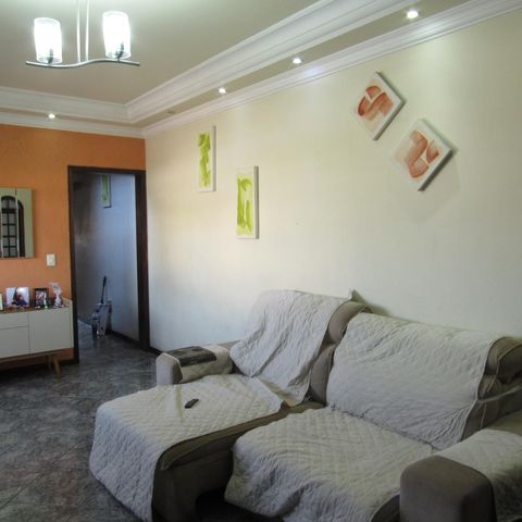 Casa para alugar com 300m², 3 quartos e 2 vagasSala