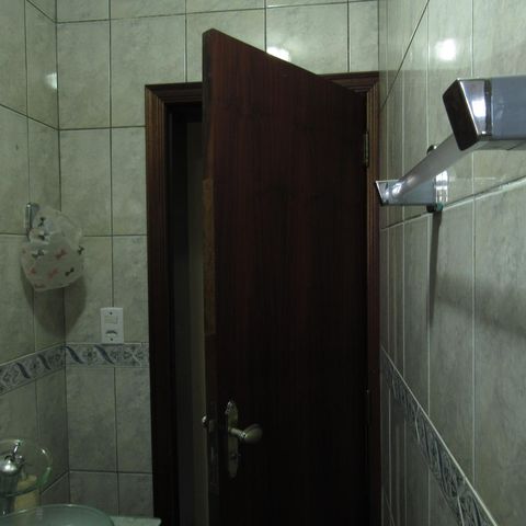 Casa para alugar com 300m², 3 quartos e 2 vagasBanheiro