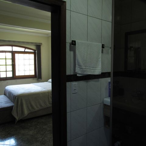 Casa para alugar com 300m², 3 quartos e 2 vagasBanheiro da Suíte