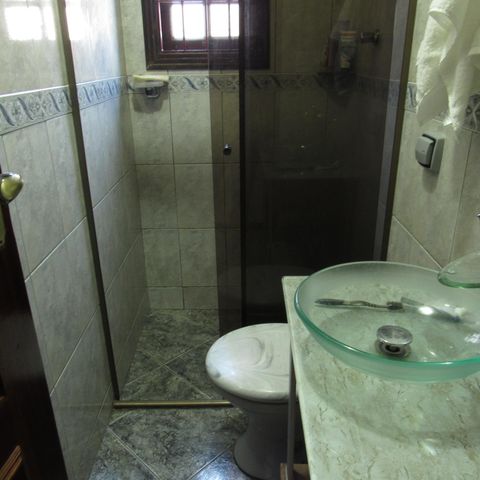 Casa para alugar com 300m², 3 quartos e 2 vagasBanheiro