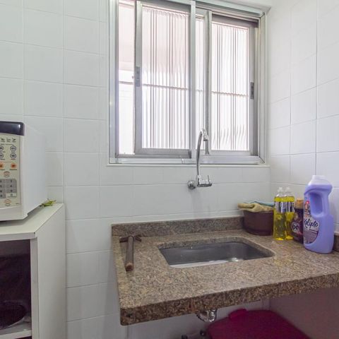 Casa à venda com 312m², 4 quartos e 8 vagas Casa à venda com 312m², 4 quartos e 8 vagasCopa