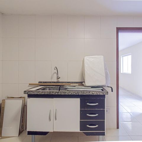 Casa à venda com 312m², 4 quartos e 8 vagas Casa à venda com 312m², 4 quartos e 8 vagasCozinha da Edícula
