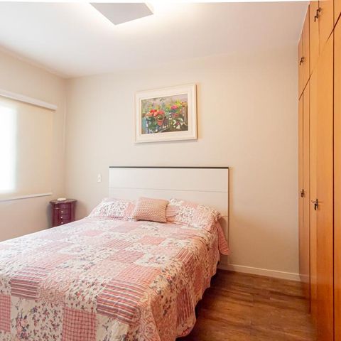 Casa à venda com 312m², 4 quartos e 8 vagas Casa à venda com 312m², 4 quartos e 8 vagasQuarto 2
