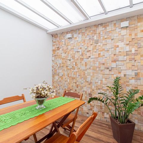 Casa à venda com 312m², 4 quartos e 8 vagas Casa à venda com 312m², 4 quartos e 8 vagasSala de Jantar