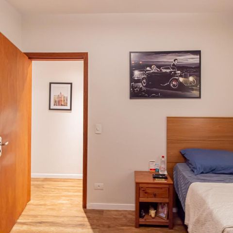 Casa à venda com 312m², 4 quartos e 8 vagas Casa à venda com 312m², 4 quartos e 8 vagasQuarto 1
