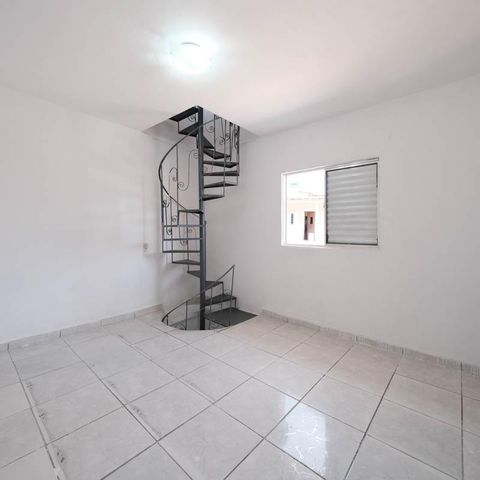 Casa à venda com 75m², 2 quartos e sem vagaSuíte