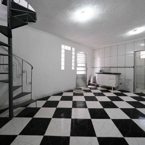 Casa à venda com 75m², 2 quartos e sem vagaSala/Cozinha