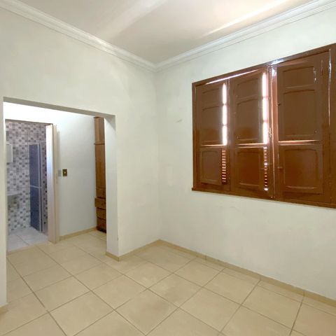 Casa para alugar com 360m², 3 quartos e 2 vagasSuíte