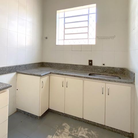 Casa para alugar com 360m², 3 quartos e 2 vagasCozinha