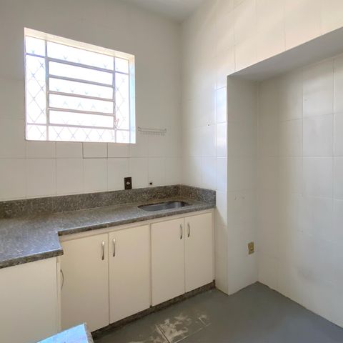 Casa para alugar com 360m², 3 quartos e 2 vagasCozinha