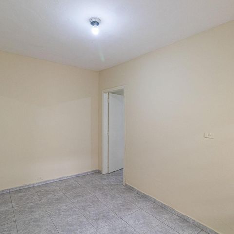 Casa para alugar com 140m², 1 quarto e sem vaga Casa para alugar com 140m², 1 quarto e sem vagaSala