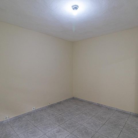 Casa para alugar com 140m², 1 quarto e sem vaga Casa para alugar com 140m², 1 quarto e sem vagaQuarto