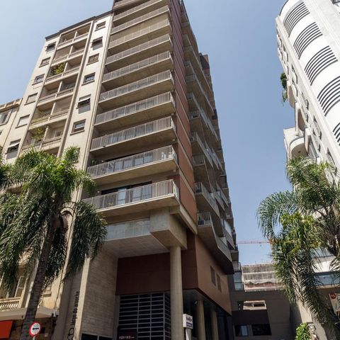 Studio para alugar com 44m², 1 quarto e sem vaga Studio para alugar com 44m², 1 quarto e sem vagaFachada