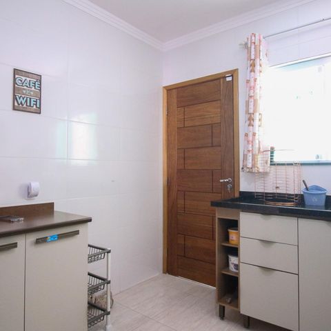Casa à venda com 117m², 3 quartos e 3 vagas Casa à venda com 117m², 3 quartos e 3 vagasCozinha