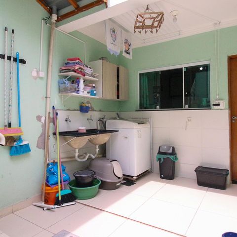 Casa à venda com 117m², 3 quartos e 3 vagas Casa à venda com 117m², 3 quartos e 3 vagasCozinha
