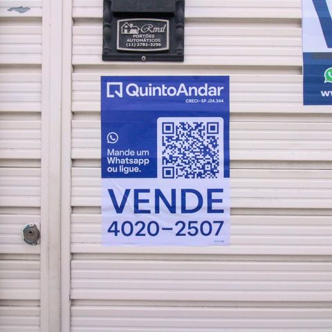 Casa à venda com 117m², 3 quartos e 3 vagas Casa à venda com 117m², 3 quartos e 3 vagasPlaquinha