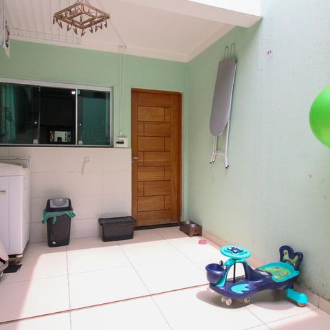 Casa à venda com 117m², 3 quartos e 3 vagas Casa à venda com 117m², 3 quartos e 3 vagasCozinha