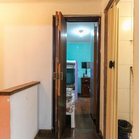Casa à venda com 88m², 2 quartos e 1 vaga Casa à venda com 88m², 2 quartos e 1 vagaCorredor