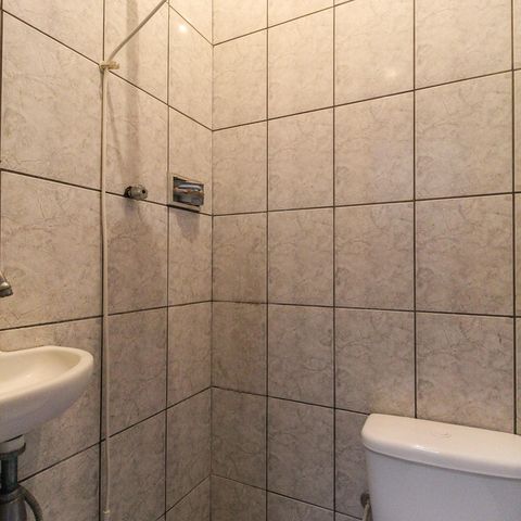 Casa à venda com 88m², 2 quartos e 1 vaga Casa à venda com 88m², 2 quartos e 1 vagaBanheiro de serviço