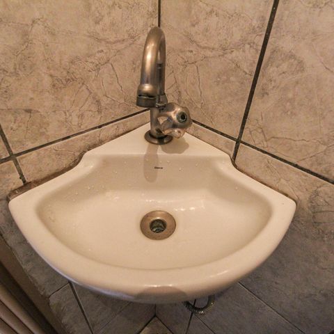 Casa à venda com 88m², 2 quartos e 1 vaga Casa à venda com 88m², 2 quartos e 1 vagaBanheiro de serviço