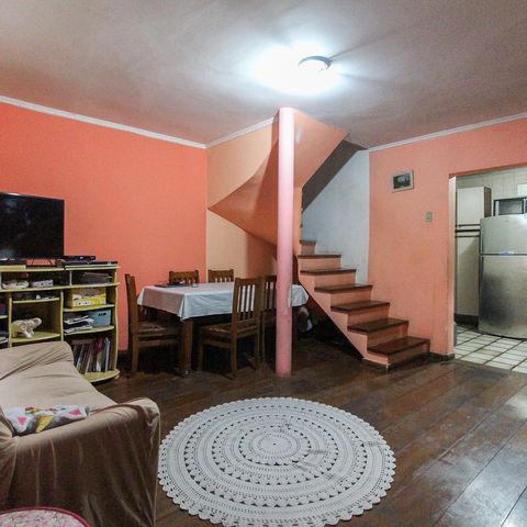 Casa à venda com 88m², 2 quartos e 1 vaga Casa à venda com 88m², 2 quartos e 1 vagaSala