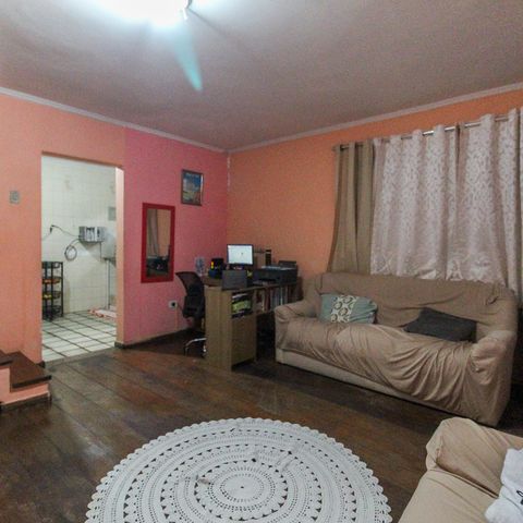 Casa à venda com 88m², 2 quartos e 1 vaga Casa à venda com 88m², 2 quartos e 1 vagaSala